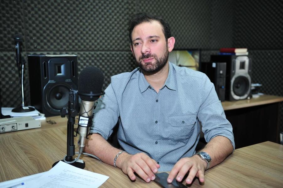 Programa Rádio Assembleia entrevista Gehad Hajar2. 