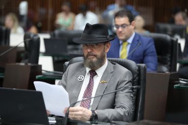Deputado Tito Barichello (União) apresenta projeto de lei para combater comércio ilícito de materiais metálicos no Paraná