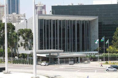 Projetos que reajustam vencimentos de servidores retornam à pauta de votações da Assembleia Legislativa