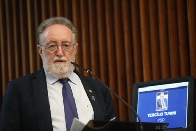 Hospital Vida tem novo ambulatório e utilidade pública; "Referência em saúde mental", diz deputado Tercilio Turini (PSD)