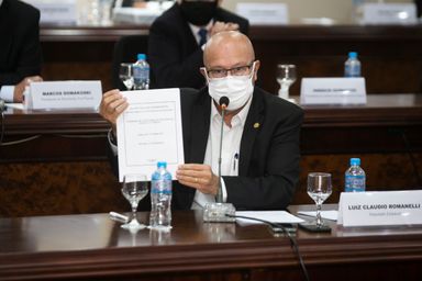 Primeiro secretário da Assembleia mostra ao ministro da Infraestrutura a posição da sociedade sobre concessões