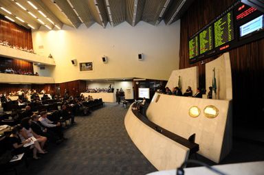 Assembleia aprova projeto que extingue a Comissão Geral de Plenário