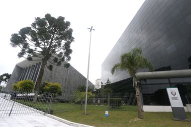 Centenário do Athletico e aniversário de Curitiba são celebrados na Assembleia