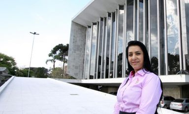 Assembleia homenageia pastor Paschoal Piragine Junior com o título de Cidadão Honorário do Paraná
