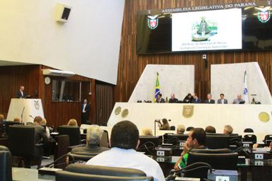 Sessão solene na Assembleia Legislativa comemora os 300 anos de Nossa Senhora Aparecida