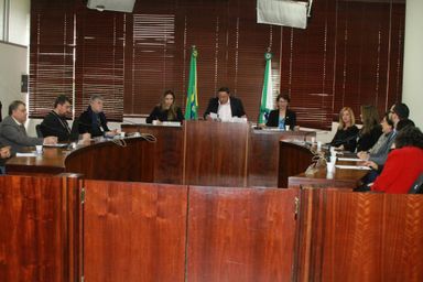 Comissão de Educação discute a situação dos refugiados sírios no Paraná