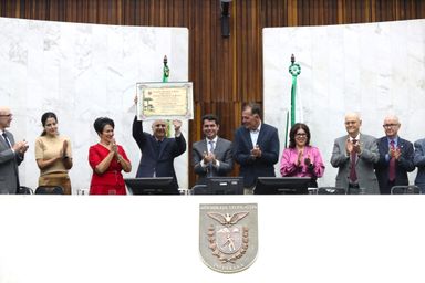 Assembleia Legislativa reconhece atuação de Ciro Scheraiber na defesa do consumidor com título de Cidadão Benemérito do Paraná