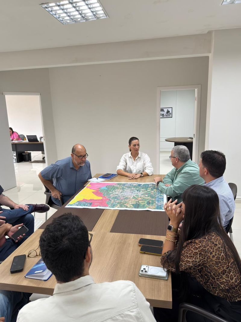 mabel reunião contorno