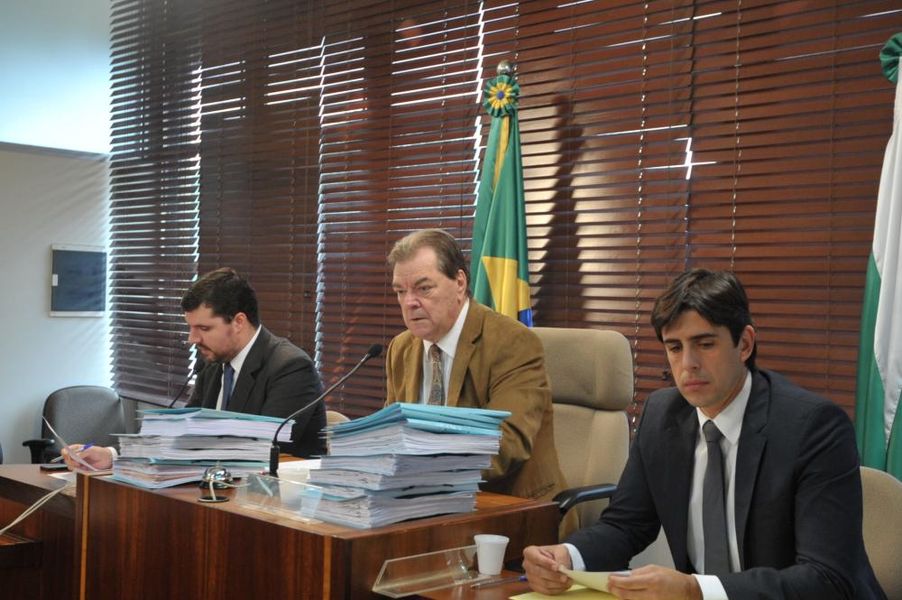 Parlamentares membros da Comissão que Averigua Entidades Declaradas de Utilidade Pública no Paraná fazem reunião nesta terça-feira (15). 