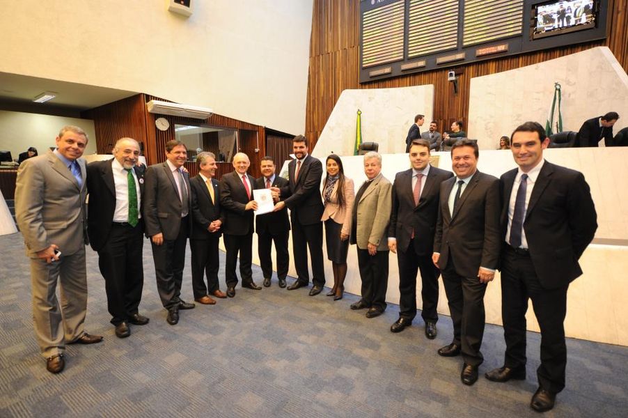Novo Regimento da Alep
