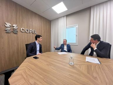 Deputado Luis Corti (PSB) entrega à Copel relatório com reivindicações sobre o setor energético