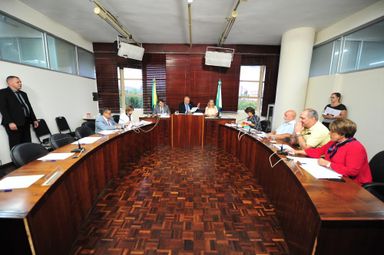 Plano Paraná Turístico 2026 é apresentado durante reunião da Comissão