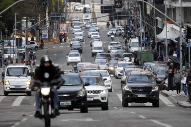 Deputados destacam anúncio do Poder Executivo sobre redução de 45% no IPVA no Paraná