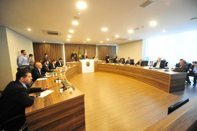 Emendas ao projeto que institui Diária por Atividade Extrajornada têm votação adiada para segunda-feira (4)