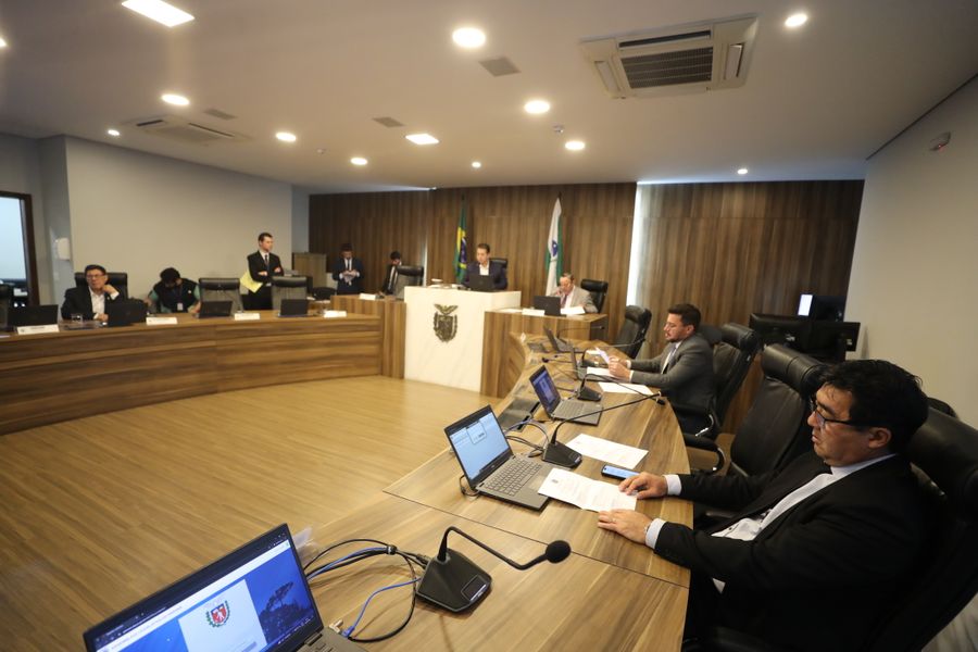 com obras 28042026