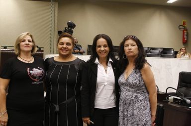 Assembleia Homenageia Pastoral da Criança No Dia da Mulher