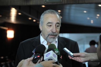 Conferência defende a proibição da incineração do lixo no Paraná