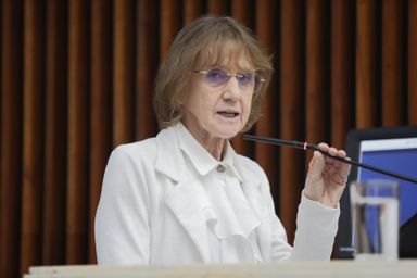Deputada Luciana Rafagnin (PT) reforça apoio ao fim da escala 6×1 e critica proposta de jornada de sete dias consecutivos