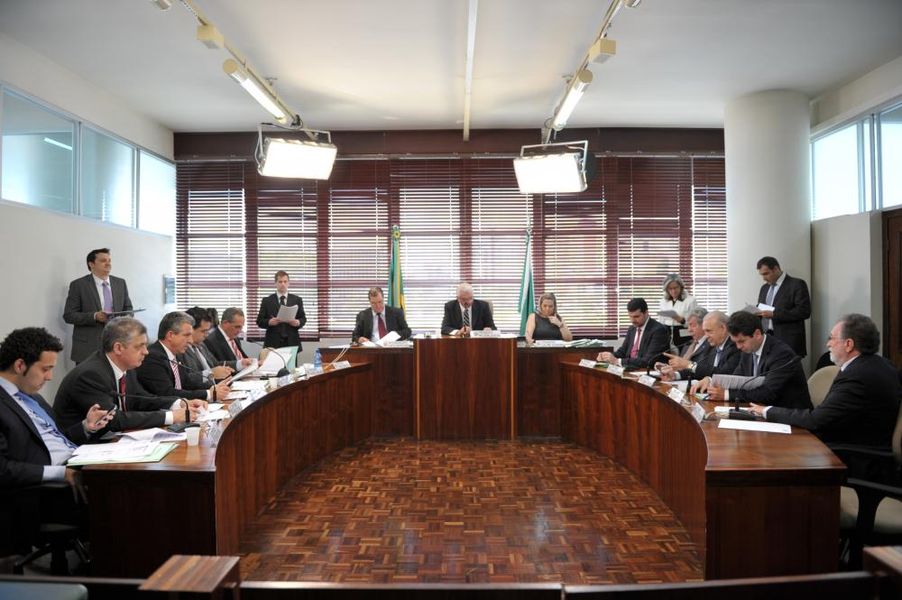 PARLAMENTARES CCJ