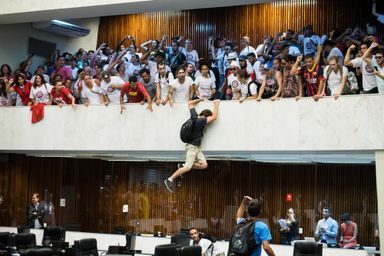 Decisão judicial obriga desocupação da Assembleia