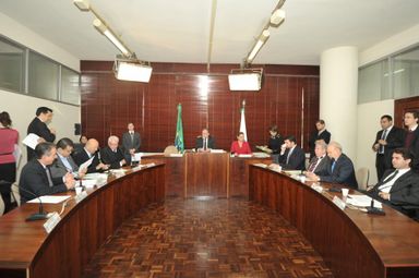 CCJ aprova projetos tratando de ajustes orçamentários e crédito junto ao BNDES