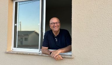 Paraná vai construir seis mil moradias para famílias de baixa renda, destaca deputado Luiz Claudio Romanelli (PSD)