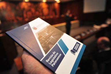 Assembleia lança a Revista do Legislativo Paranaense