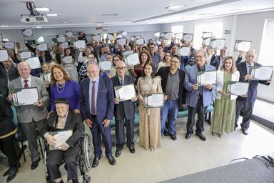 Deputado Tercilio Turini (MDB) homenageia Associação Médica pelos 85 anos de contribuição com Londrina