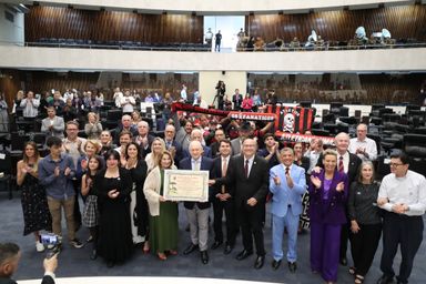 Assembleia Legislativa entrega título de Cidadão Benemérito do Estado do Paraná a Barcímio Sicupira Junior (in memoriam)