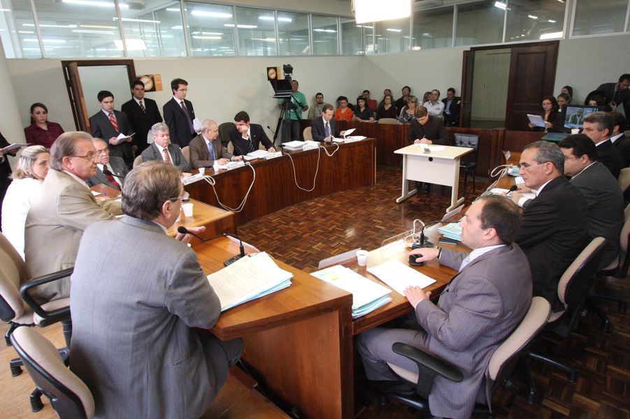 CCJ - reunião