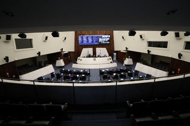 Deputados iniciam os debates sobre a PEC que trata das aposentadorias de policiais