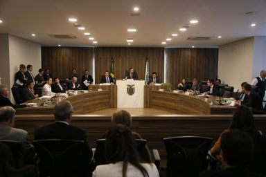CCJ aprova emendas ao projeto que trata da reforma administrativa