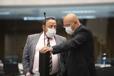 Lei permite Estado retomar concursos públicos