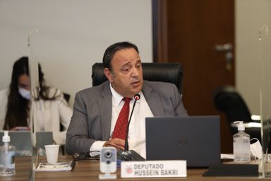 Secretário Renato Feder deve comparecer à Comissão de Educação para falar do fornecimento da merenda escolar