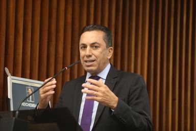 Deputado defende maior fiscalização e punição para quem participa de festas clandestinas