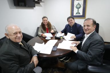 Comissão de Cultura aprova projetos que promovem festividades regionais no Paraná