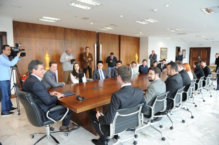 Deputados Universitários com o Governador