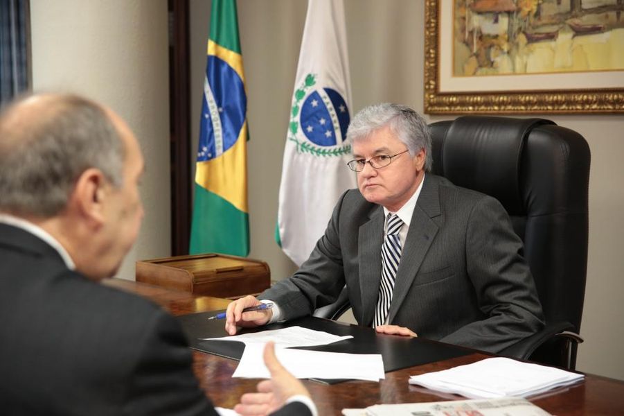 Presidente do TJ, des. Guilherme Luiz Gomes em reunião com presidente da ALEP, deputado Rossoni (PSDB). 