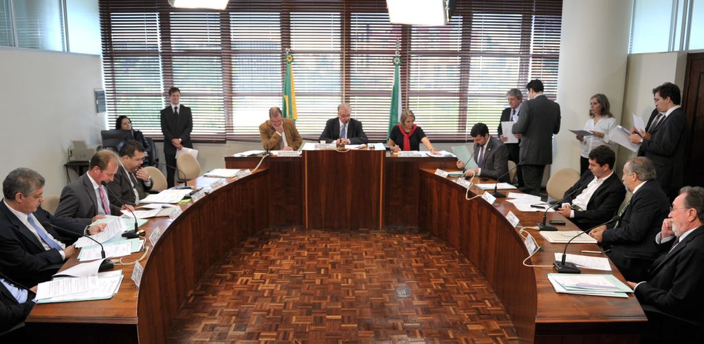 CCJ reunida na Assembleia Legislativa do Paraná