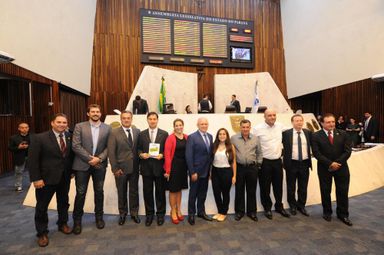 Plenário aprova projeto que institui o programa Geração Atitude nas escolas paranaenses