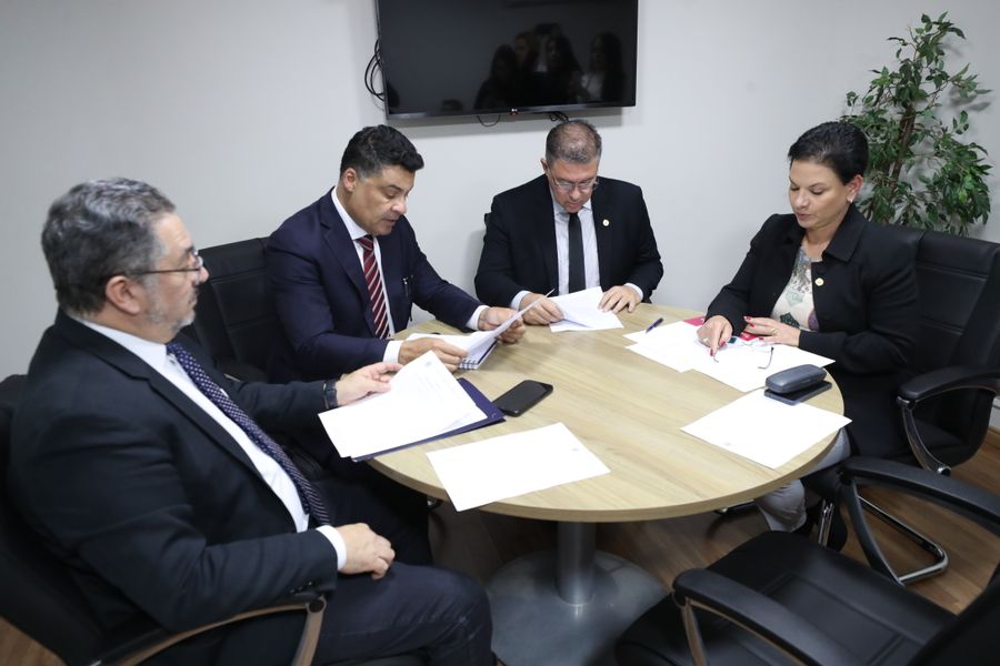 com fiscalização 20102025