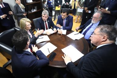 Comissão de Saúde aprova projeto que amplia oferta de exames para detectar câncer de mama em pessoas com histórico familiar da doença