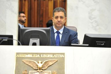 Deputado Cobra Repórter solicita Voto de Louvor por UEL conquistar 1ª colocação entre estaduais do PR