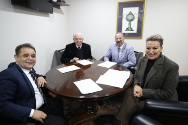 Comissão de Cultura aprova projetos que ampliam direitos e valorizam a cultura no Paraná