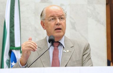Hauly apresenta balanço financeiro do Estado e elogia gestão do Legislativo