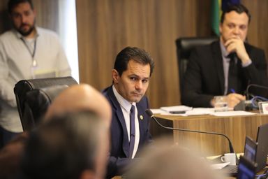 Deputado Marcio Pacheco (PP) destaca aprovação na CCJ de projeto que redefine limite entre Paiçandu e Maringá