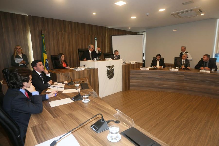 Comissão de Finanças dia 9