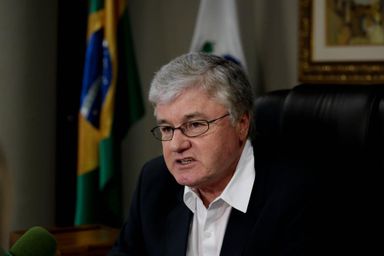 Deputados aprovam PEC para acabar com voto secreto na Assembleia