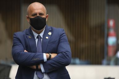 Deputado Soldado Fruet questiona aditivo de R$ 3 milhões no contrato do concurso da PM