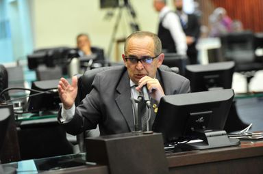 Recalcatti pede abertura de concurso para a Polícia Civil do Paraná